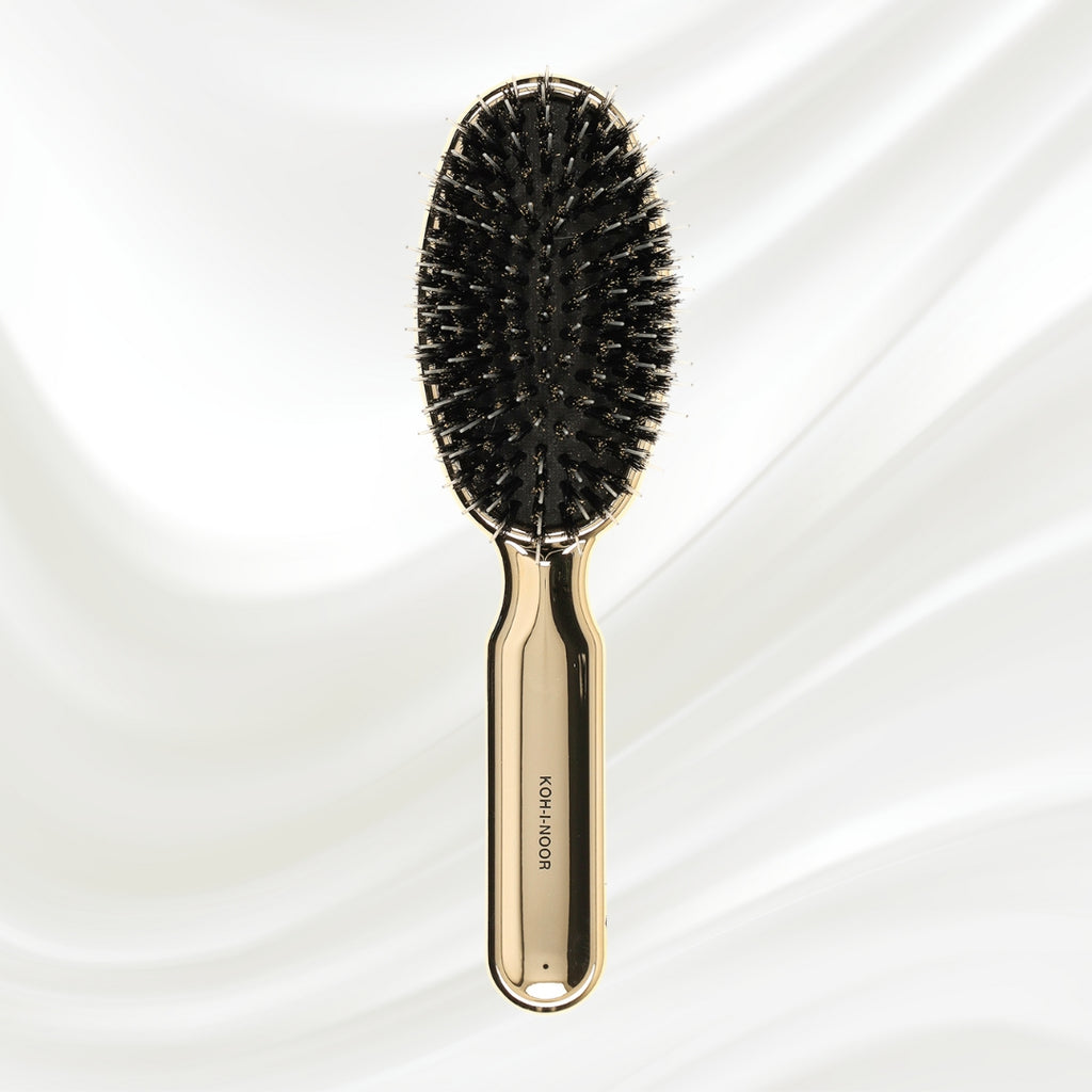 7118G KOH-I-NOOR Metallic hairbrush with gold plated handle, and boar and nylon bristles; KOH-I-NOOR's logo stamped on the comb
