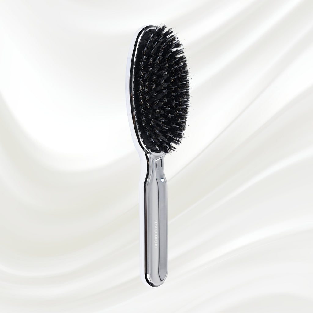 7118KK KOH-I-NOOR Metallic hairbrush with chrome plated handle, and boar and nylon bristles; KOH-I-NOOR's logo stamped on the comb