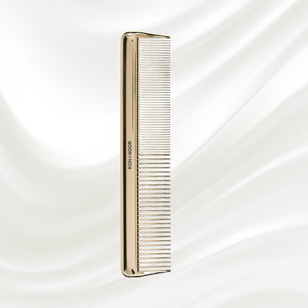 7133G KOH-I-NOOR Metallic comb gold plated, with wide and sparse teeth KOH-I-NOOR's logo stamped on the comb