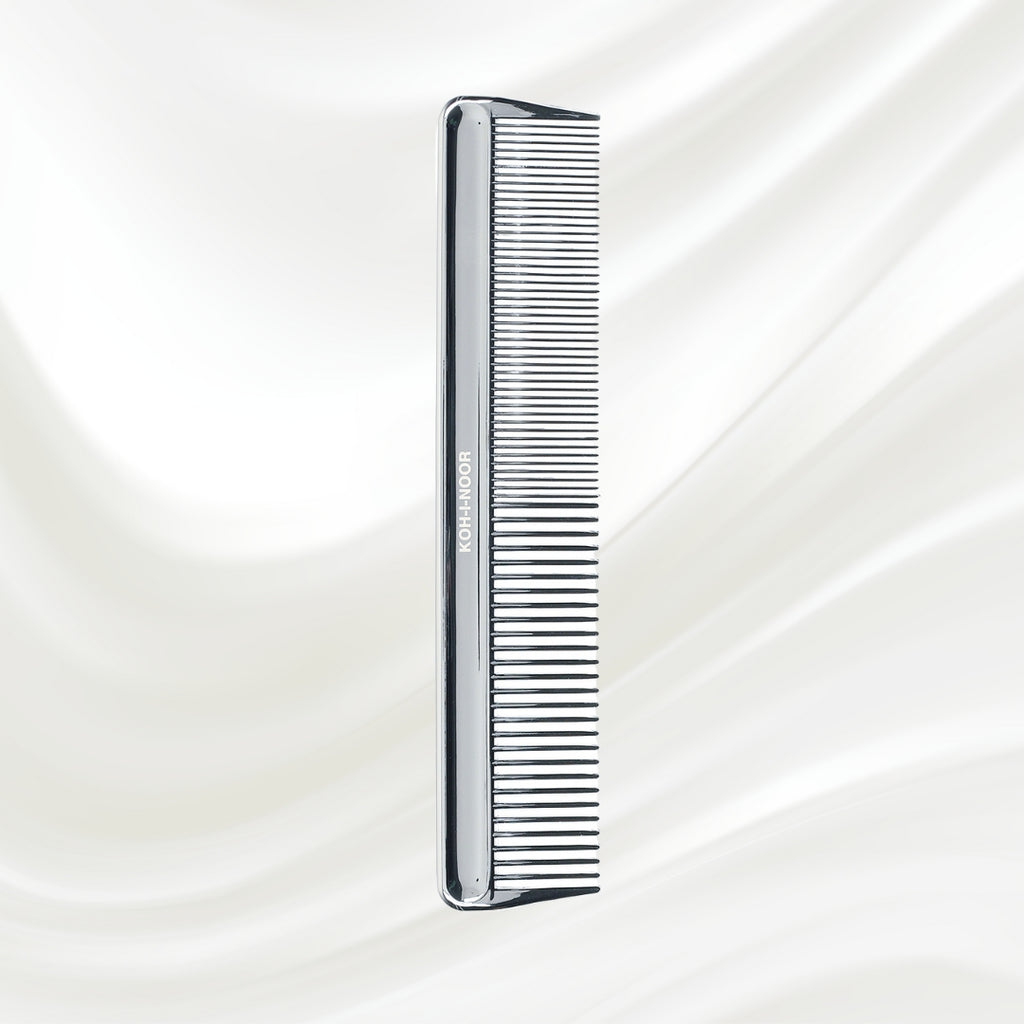 7133KK KOH-I-NOOR Metallic comb chrome plated, with wide and sparse teeth KOH-I-NOOR's logo stamped on the comb