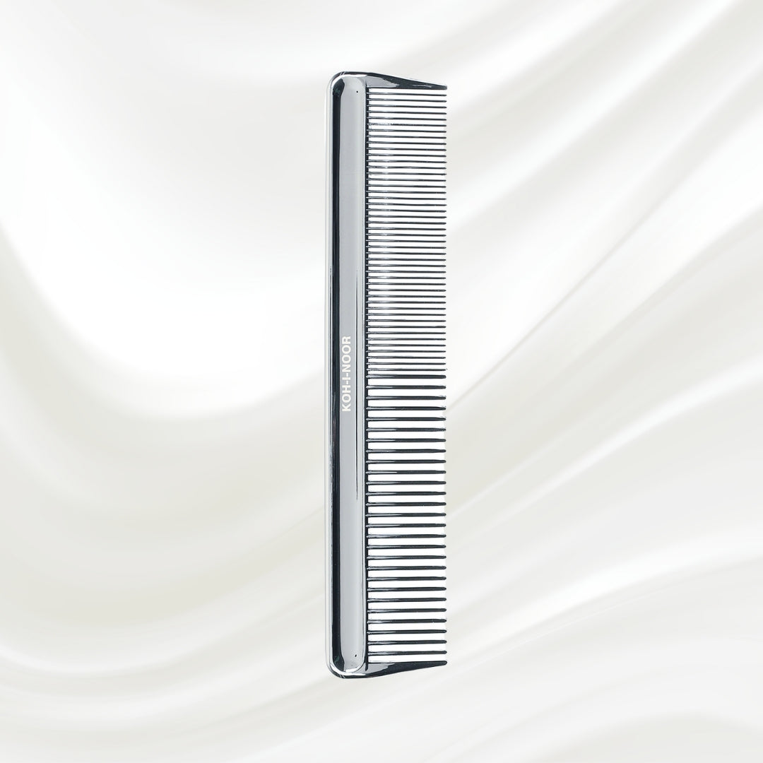 7133KK KOH-I-NOOR Metallic comb chrome plated, with wide and sparse teeth KOH-I-NOOR's logo stamped on the comb