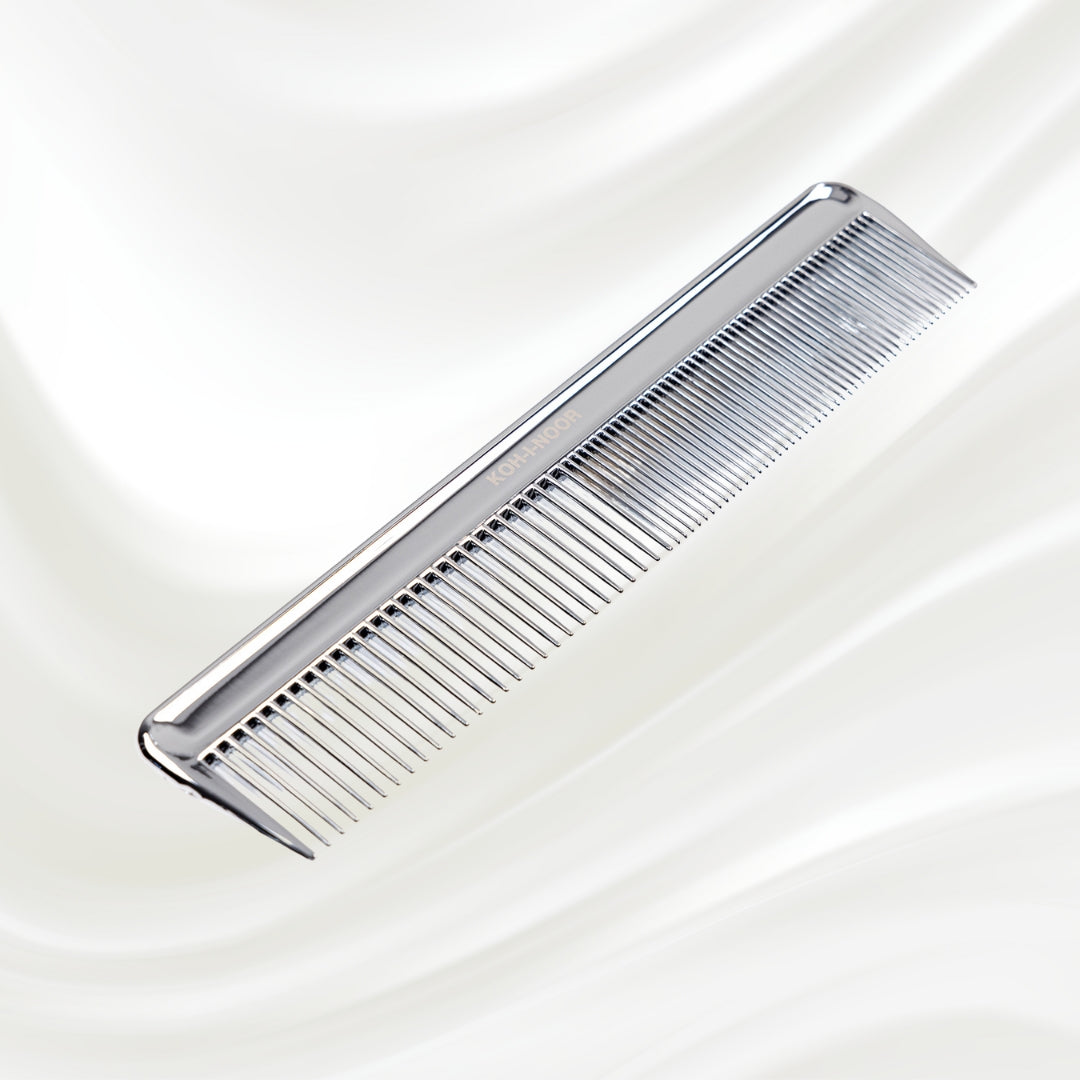 7133KK KOH-I-NOOR Metallic comb chrome plated, with wide and sparse teeth KOH-I-NOOR's logo stamped on the comb