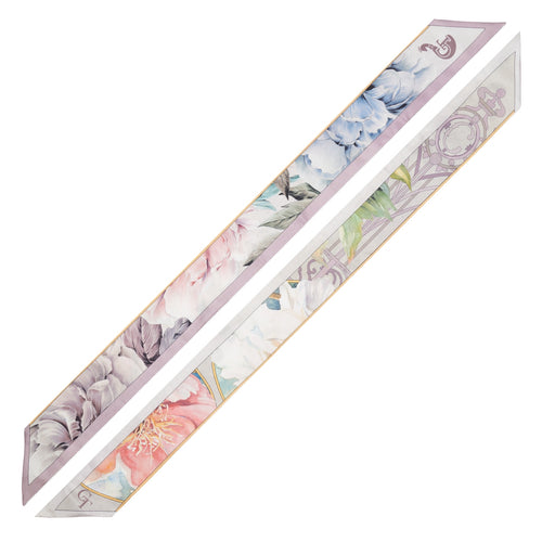 silk twilly with floral patterns inspired to Villa Carlotta