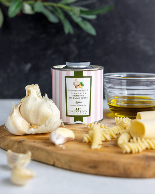 Huile d'olive extra vierge à l'ail